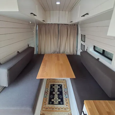 캠프장 Sprinter Camper Albania 티라나