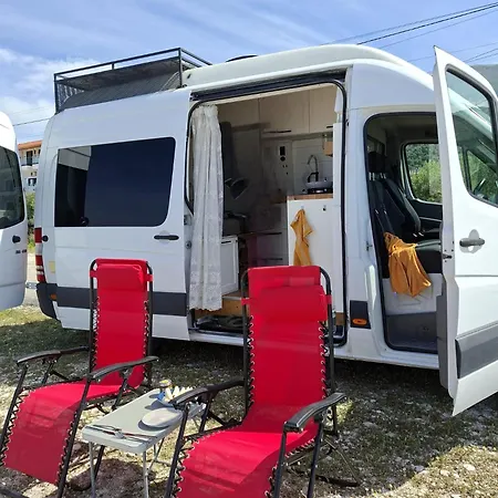 Sprinter Camper Albania 캠프장